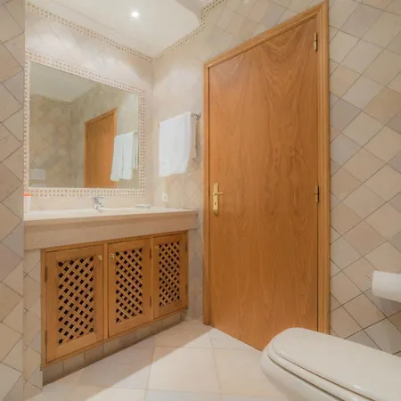 Bota By Garvetur Almancil