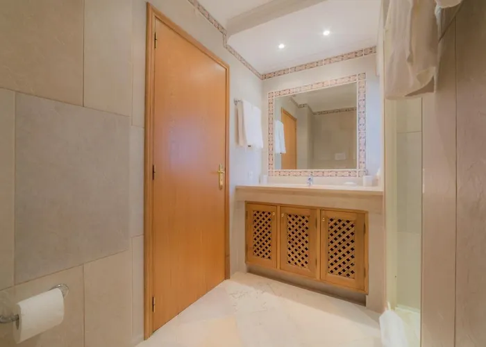 Bota By Garvetur * Almancil