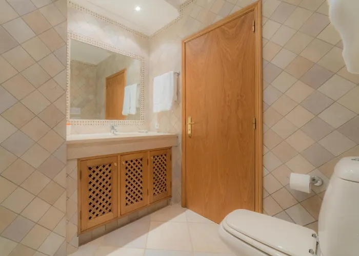 Bota By Garvetur Almancil